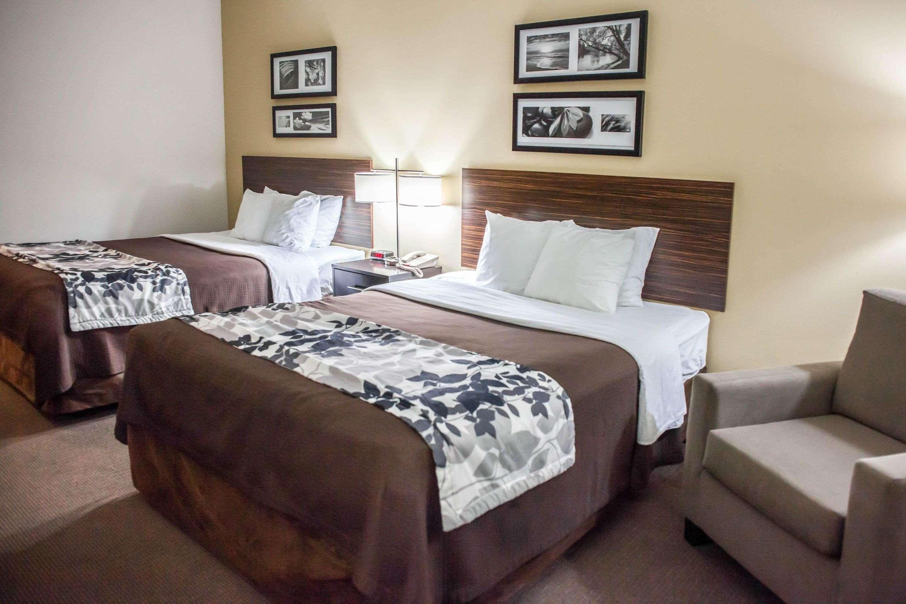 Sleep & Indoor Waterpark 3* Liberty