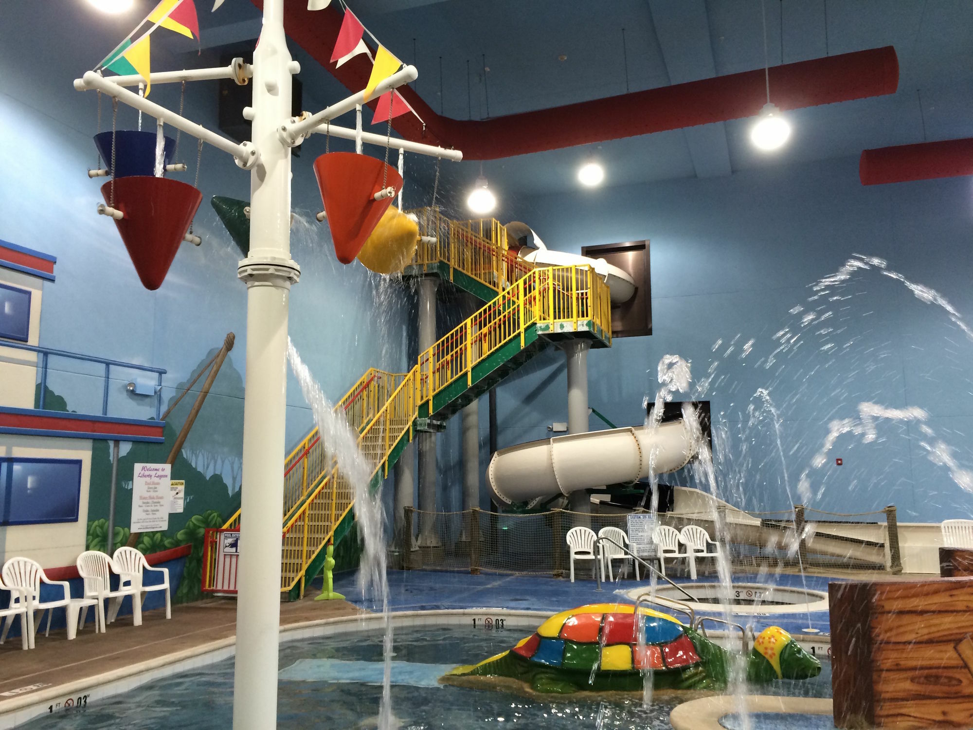 Hotel Sleep & Indoor Waterpark Liberty